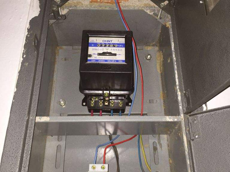 電表跳閘怎么恢復(fù)，遇到停電不要慌保持冷靜才能快速解決問題