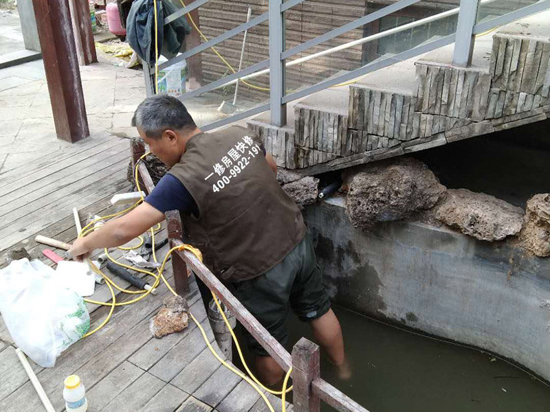 西安暖氣管道漏水維修該找誰負責，西安